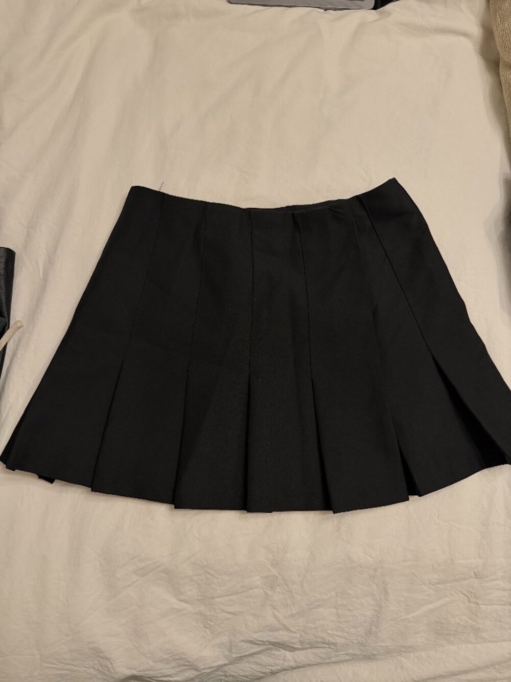 NWOT Zara Black Pleated Mini Skirt (Brand New)